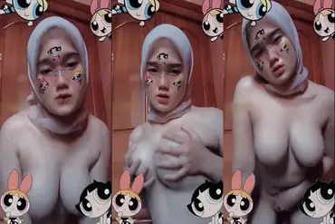 ABG Jilbab Minta Diretas Lembut Area Dadanya